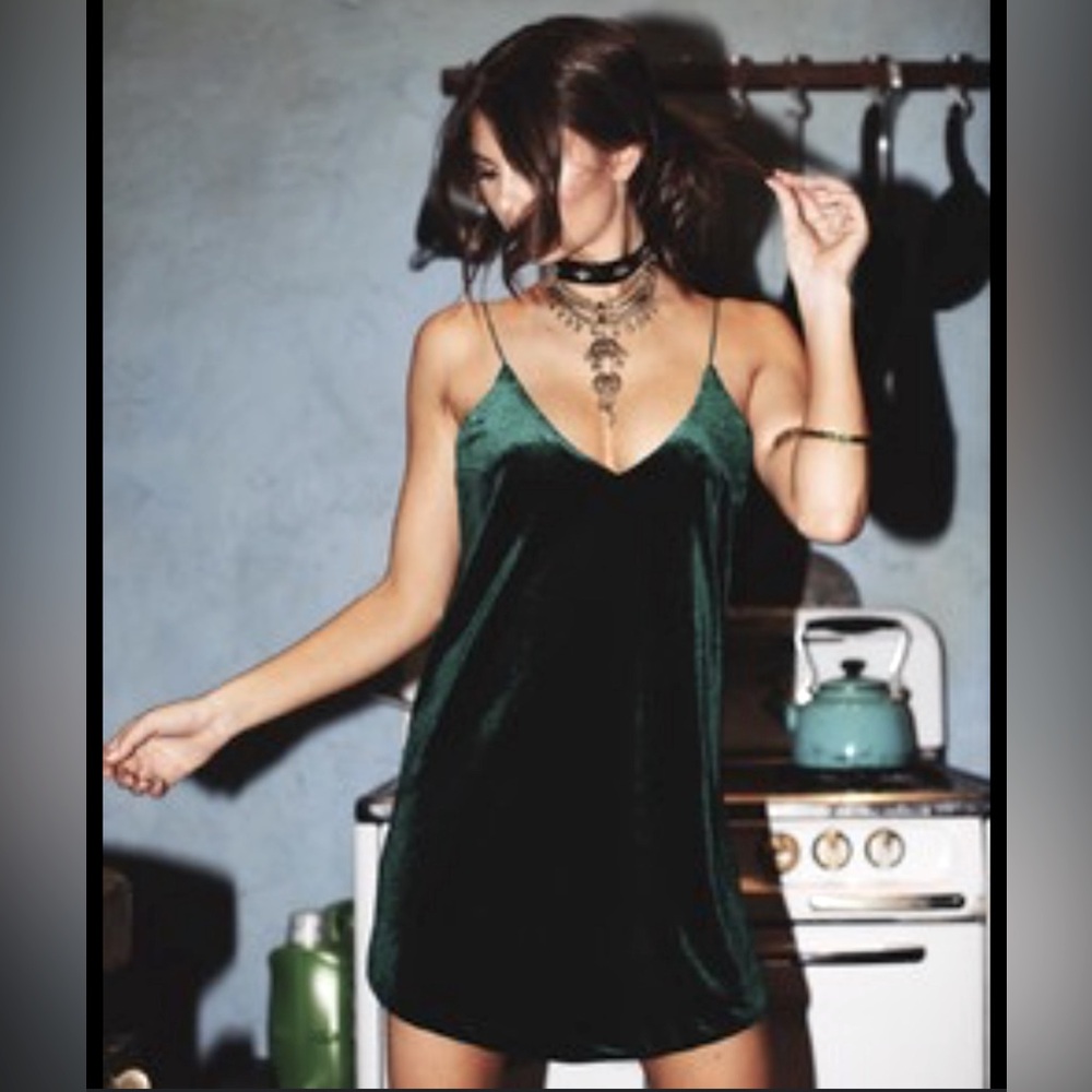 Forever 21 velvet dress
